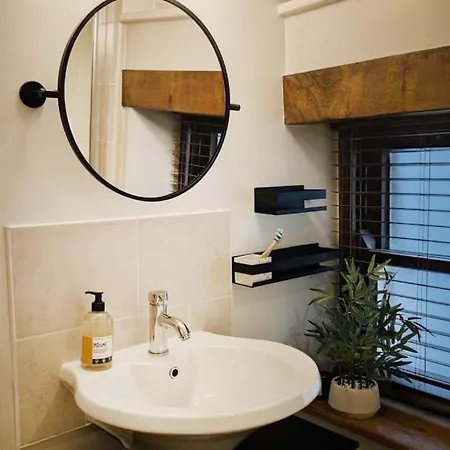 Cosy Book & Unwind Пенрит