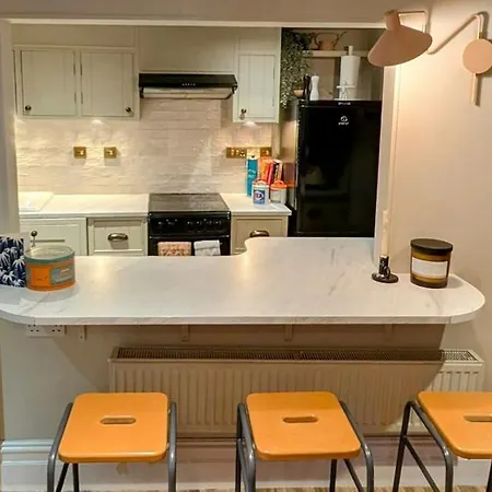 Cosy Book & Unwind *