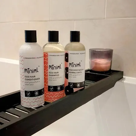 بيت للعطل Cosy Book & Unwind بنريث